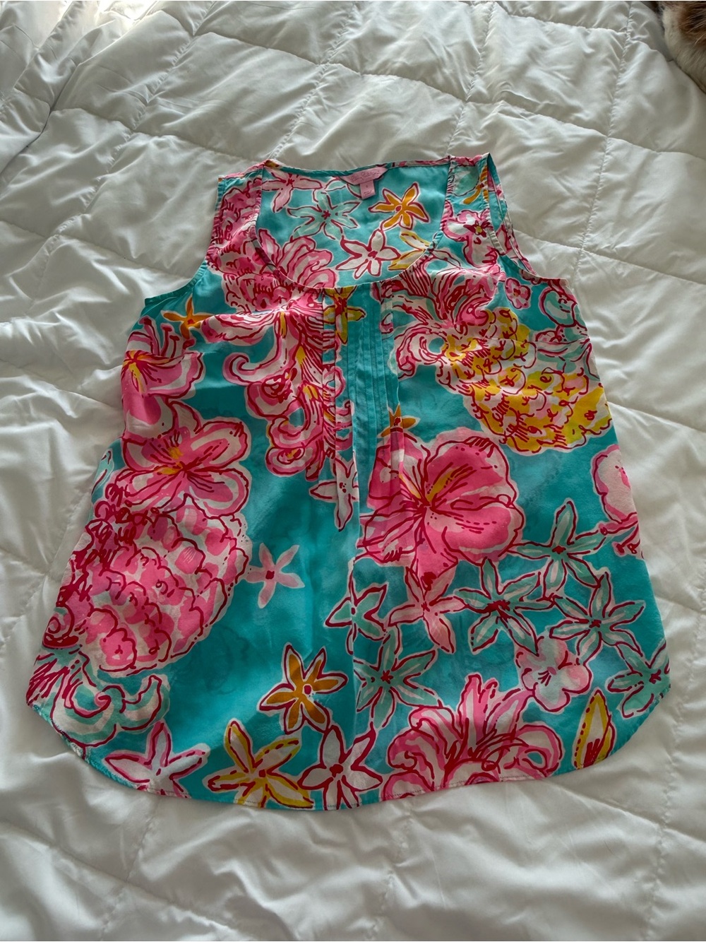 Lilly Pulitzer 100% silk Sleeveless Top size small turquoise with pink flowers